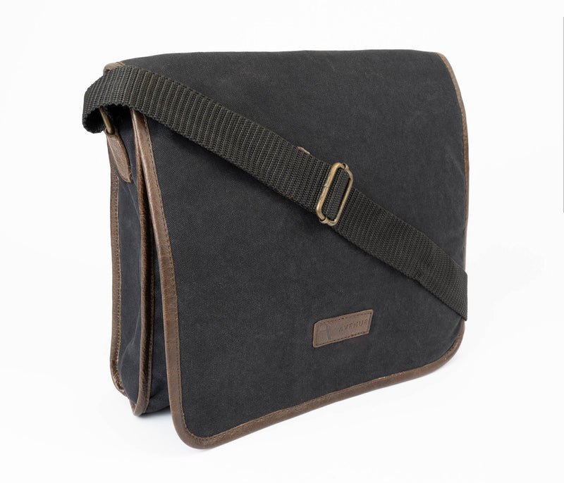 Hunter Canvas The Getaway Bag Black