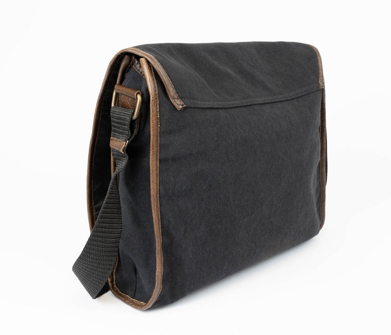 Hunter Canvas The Getaway Bag Black