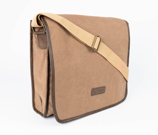 Hunter Canvas The Getaway Bag Khaki