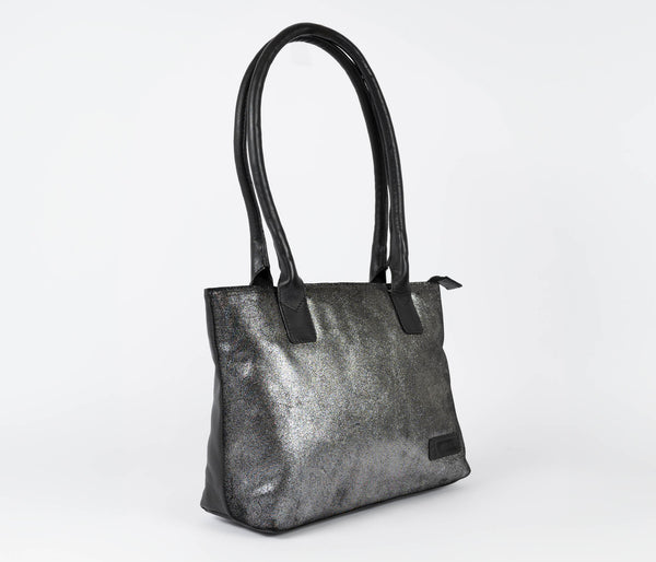 Avenue Hunter Hand Bag Metallic Silver