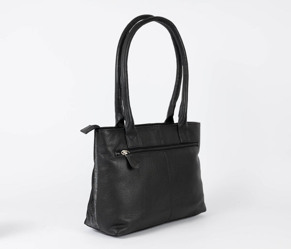 Avenue Hunter Hand Bag Metallic Silver