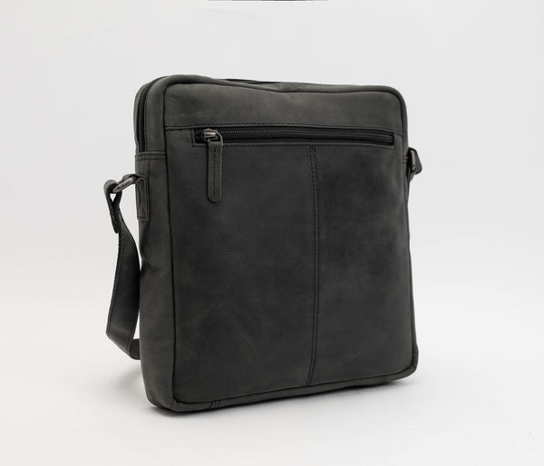 Avenue The Hunter Leather Shoulder Bag Black