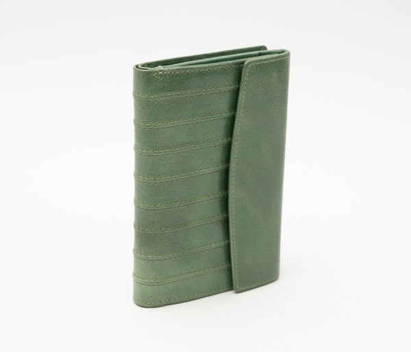 Avenue Ladies Leather Wallet Ridged Sage Green