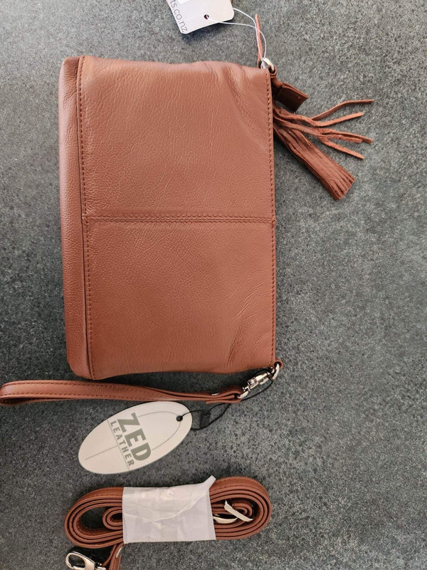 Avenue ‘Zed’ Leather Small Handbag Cognac